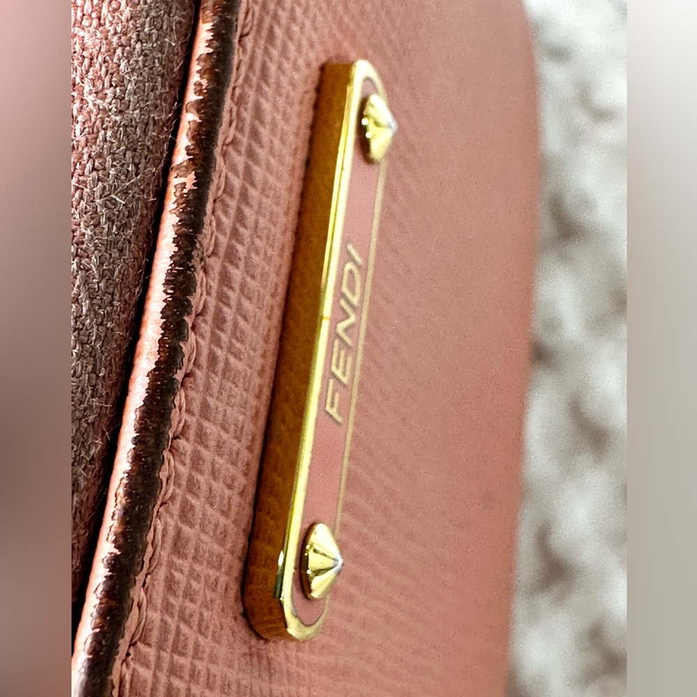 🩷Fendi Zip-around Compact Wallet - Picture 5 of 11